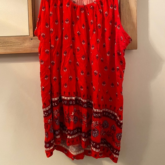 Old navy tank - Picture 2 of 5